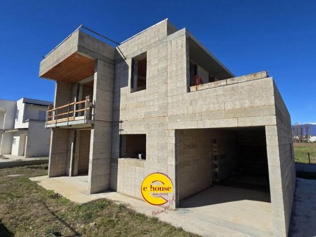 Villa in vendita a Loria TV