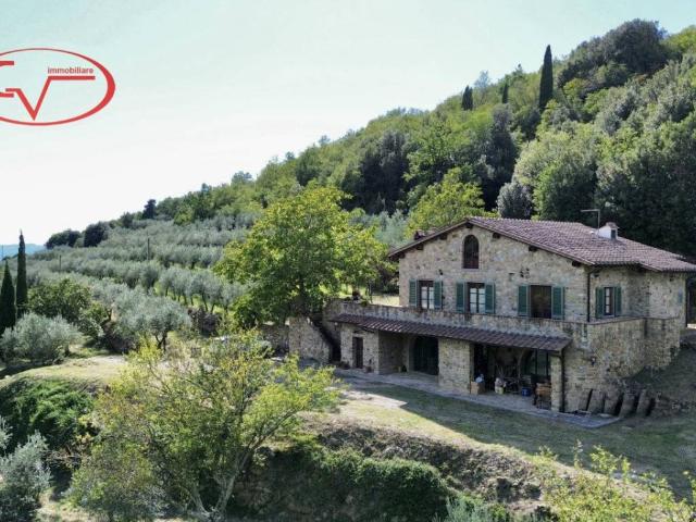 Villa in vendita a Loro Ciuffenna AR