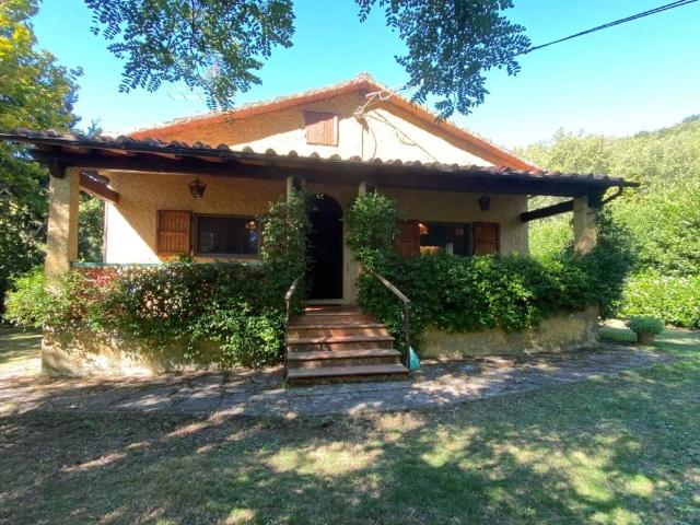 Villa in vendita a Loro Ciuffenna AR