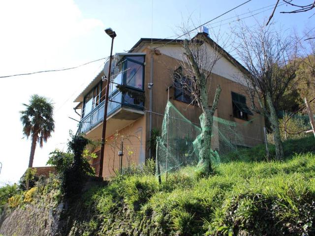 Villa in vendita a Lorsica GE