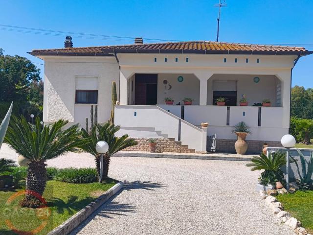 Villa in vendita a Latina, Borgo San Michele
