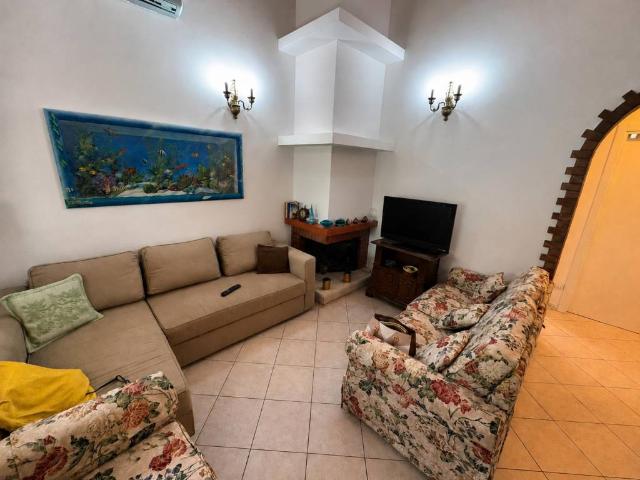 Villa in vendita a Latina LT