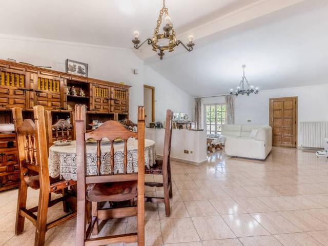 Villa in vendita a Latina LT