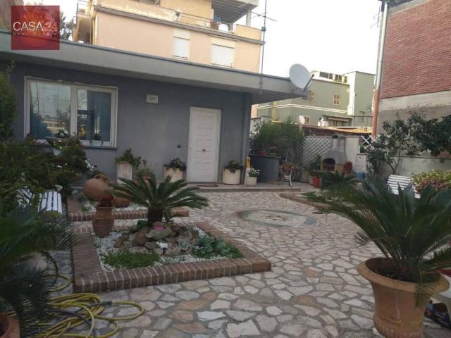 Villa in vendita a Latina LT