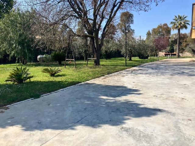 Villa in vendita a Latina LT