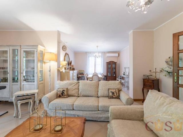 Villa in vendita a Latina LT