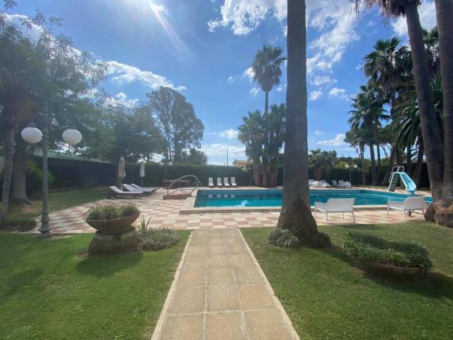 Villa in vendita a Latina LT