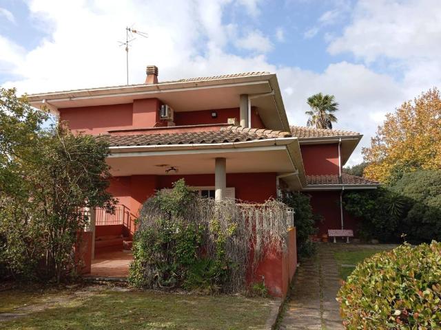 Villa in vendita a Latina LT