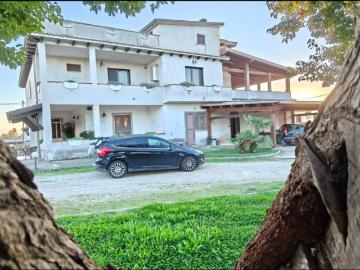 Villa in vendita a Latina LT