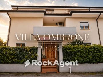 Villa in vendita a Latina LT