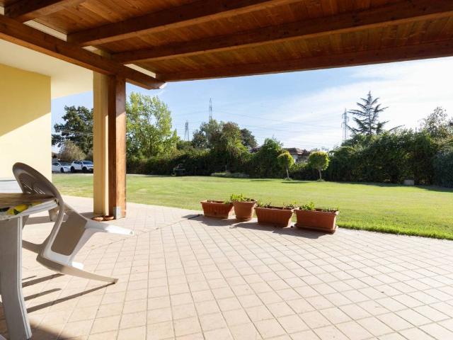 Villa in vendita a Latina LT