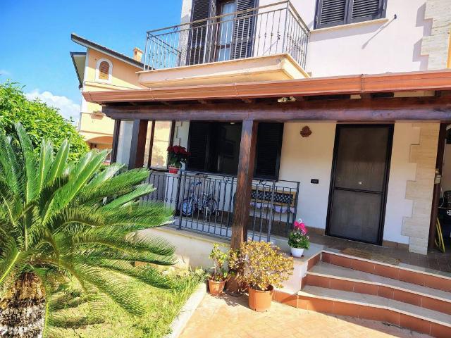 Villa in vendita a Latina LT