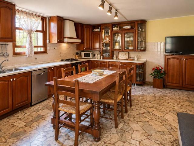 Villa in vendita a Latina LT