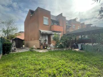 Villa in vendita a Latina LT