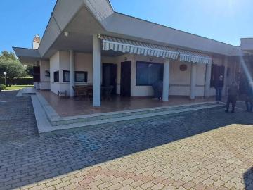 Villa in vendita a Latina LT
