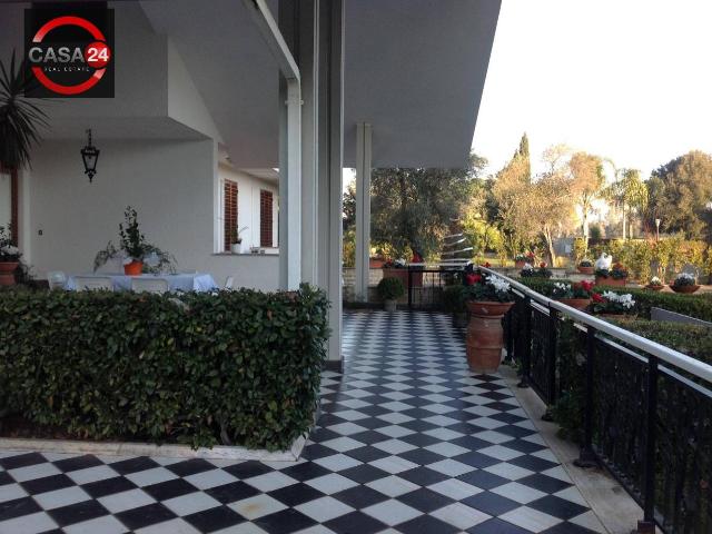Villa in vendita a Latina