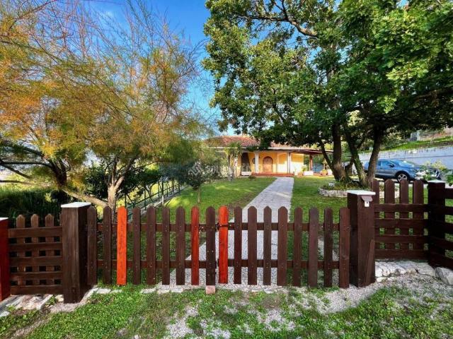 Villa in vendita a Laureana Cilento SA