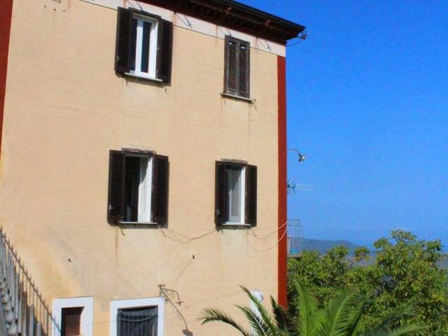 Villa in vendita a Laureana Cilento SA