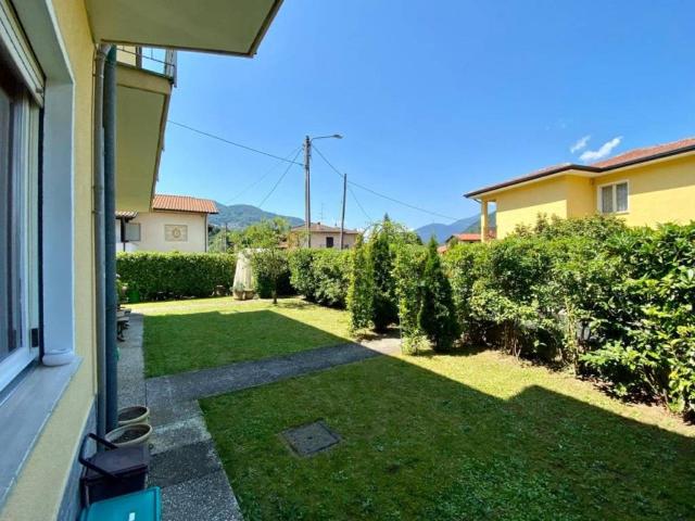 Villa in vendita a Lavena Ponte Tresa VA