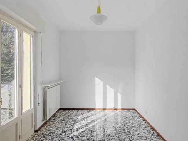 Villa in vendita a Laveno Mombello VA