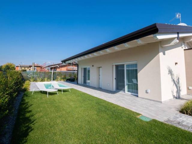 Villa in vendita a Lazise VR