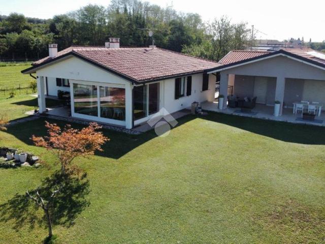 Villa in vendita a Lazise VR