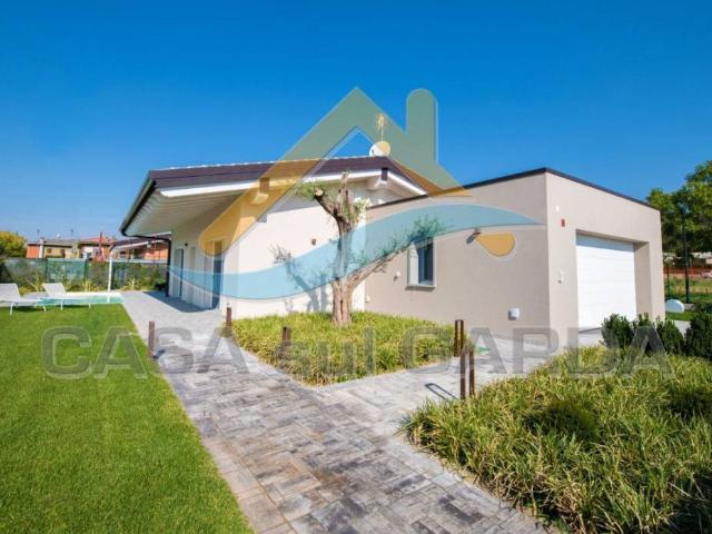 Villa in vendita a Lazise VR