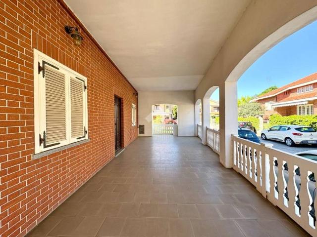 Villa in vendita a La Loggia TO