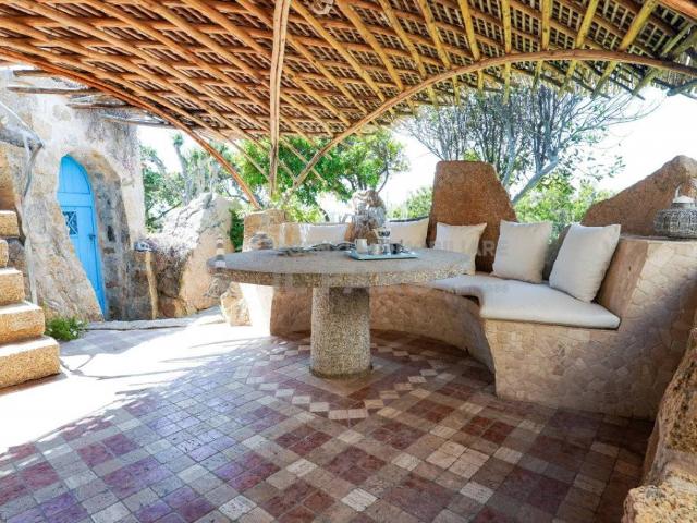 Villa in vendita a La Maddalena OT
