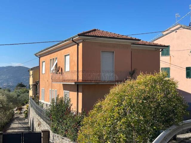 Villa in vendita a La Spezia SP