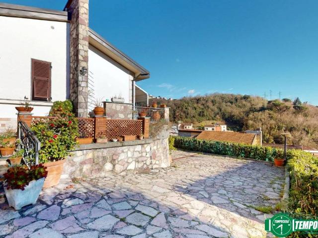 Villa in vendita a La Spezia SP