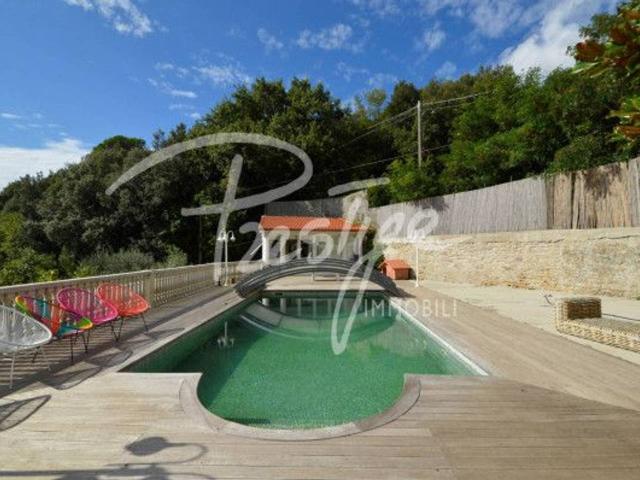 Villa in vendita a La Spezia
