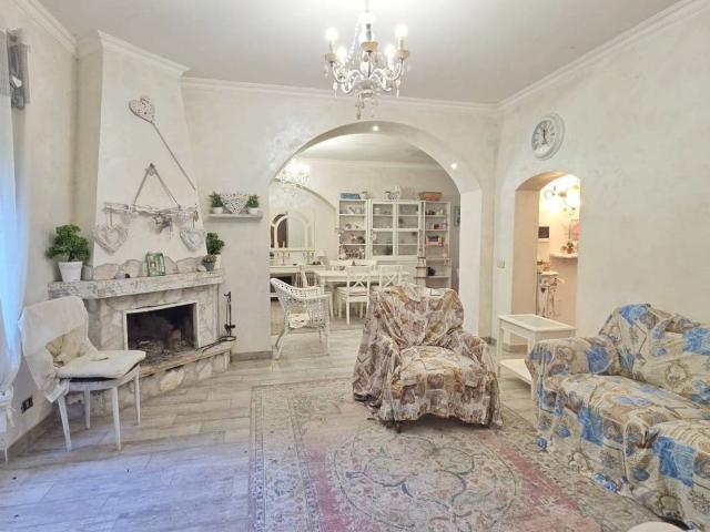 Villa in vendita a Labico RM