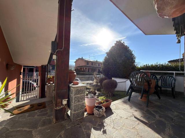 Villa in vendita a Lacchiarella MI