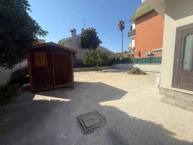 Villa in vendita a Ladispoli RM