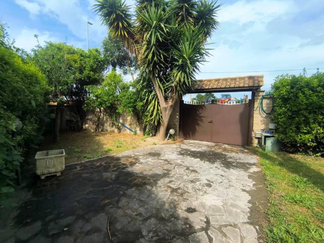 Villa in vendita a Ladispoli RM