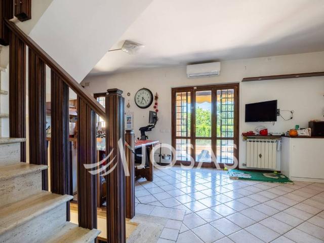 Villa in vendita a Ladispoli RM