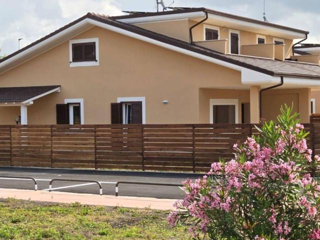 Villa in vendita a Ladispoli RM