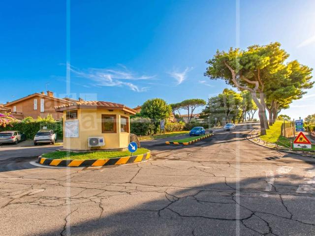 Villa in vendita a Ladispoli RM