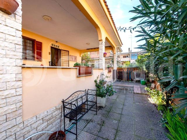 Villa in vendita a Ladispoli