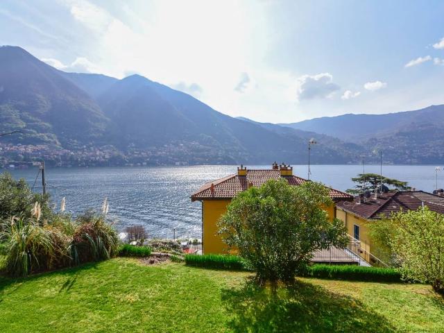 Villa in vendita a Laglio CO