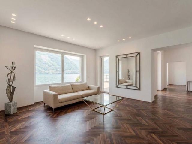 Villa in vendita a Laglio CO
