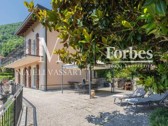 Villa in vendita a Laglio CO