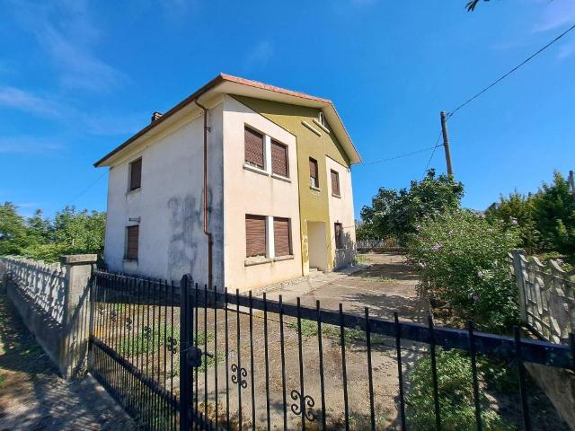 Villa in vendita a Lagnasco CN
