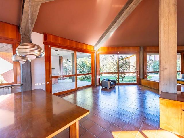 Villa in vendita a Lainate MI