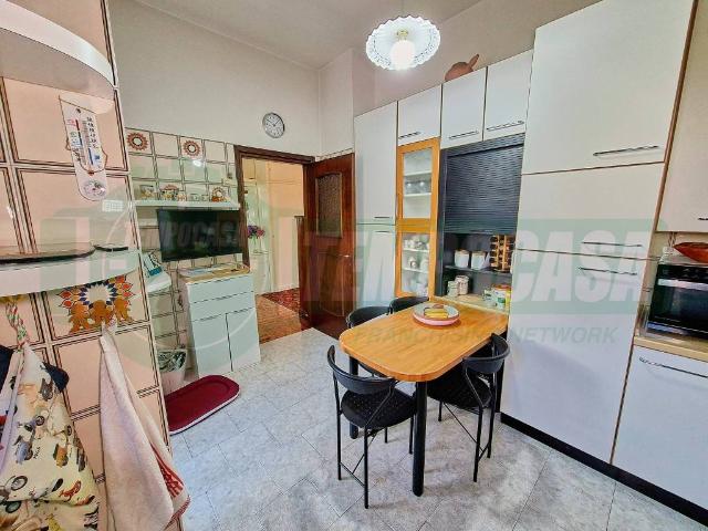 Villa in vendita a Lainate MI