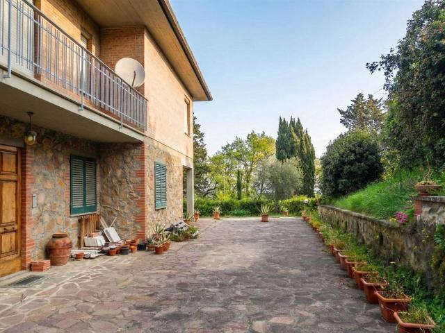 Villa in vendita a Lajatico PI