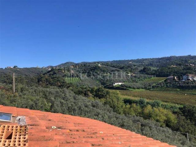 Villa in vendita a Lamporecchio PT