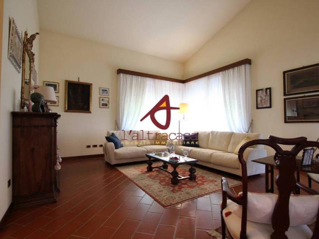 Villa in vendita a Lamporecchio PT
