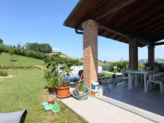 Villa in vendita a Langhirano PR